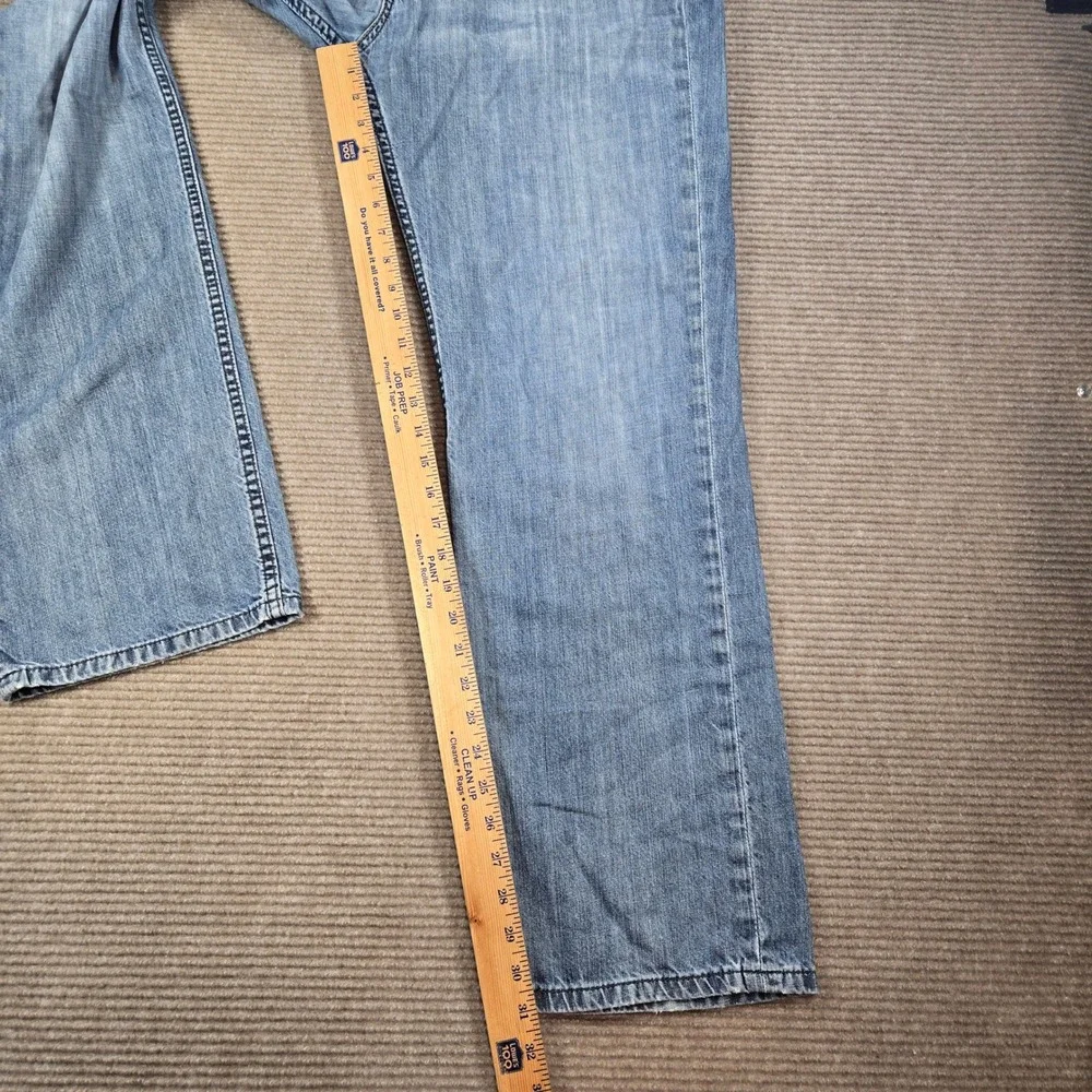 Levi's Men 38x32 Light Wash 514 Straight Fit Denim Jeans